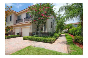 257 Las Brisas Cir, Weston, FL 33326, Sold 07/10/15