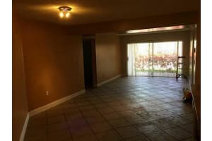 6296 NW 186th St, Hialeah, FL 33015, Sold 09/10/15