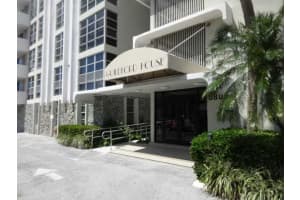 9800 W Bay Harbor Dr, Bay Harbor Islands, FL 33154, Sold 10/27/15
