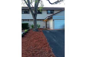 9117 SW 113th Pl Cir W, Miami, FL 33176, Sold 09/04/15