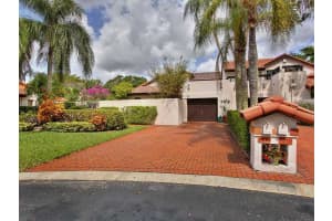 7821 SW 88th Terrace, Miami, FL 33156, Sold 05/20/16