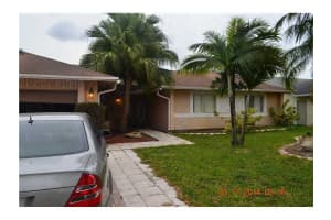 8341 SW 27th Pl, Davie, FL 33328, Sold 09/18/15