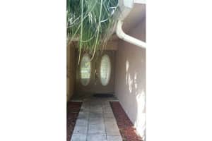 8341 SW 27th Pl, Davie, FL 33328, Sold 09/18/15