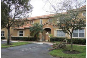 8402 NW 141st Terrace, Hialeah, FL 33016, Sold 10/02/15