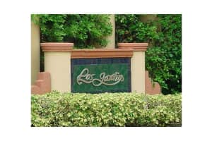 8260 NW 10th St, Miami, FL 33126, Sold 09/03/15