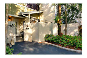 5323 SW 71st Pl, Miami, FL 33155, Sold 09/15/15