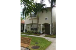 10853 NW 8th St, Pembroke Pines, FL 33026, Sold 08/28/15