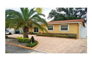 7255 NW 169th Terrace, Hialeah, FL 33015, Sold 09/25/15