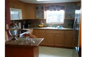 7255 NW 169th Terrace, Hialeah, FL 33015, Sold 09/25/15