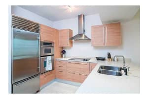218 SE 14th St, Miami, FL 33131, Sold 09/18/15