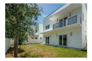 8292 NW 33rd Terrace, Doral, FL 33166, Sold 10/27/15