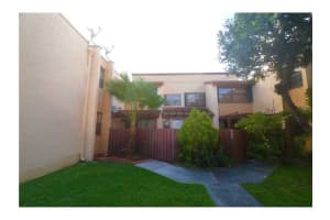 301 W Park Dr, Miami, FL 33172, Sold 09/21/15