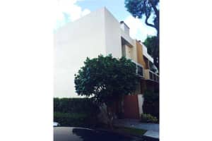 3083 NE 183rd Ln, Aventura, FL 33160, Sold 09/21/15
