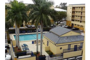 18 SW 82nd Ln, Miami, FL 33193, Sold 08/28/15