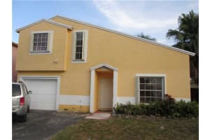 18922 NW 63rd Ct, Hialeah, FL 33015, Sold 11/04/15