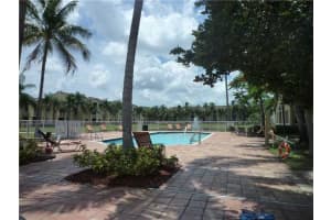 2620 S University Dr, Davie, FL 33328, Sold 10/27/15