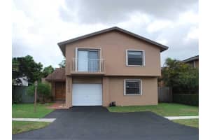 11545 SW 32nd Ln, Miami, FL 33165, Sold 08/07/15