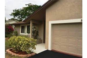 5214 NW 99th Terrace, Sunrise, FL 33351, Sold 10/15/15