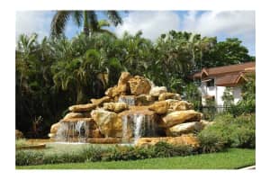 9490 SW 77th Ave APT N8, Miami, FL 33156, Sold 09/30/15