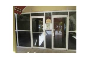 8201 NW 8th St, Miami, FL 33126, Sold 10/13/15