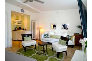 530 Ocean Dr, Miami Beach, FL 33139, Sold 10/03/15