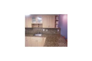 431 NW 82nd Ave, Miami, FL 33126, Sold 08/09/16