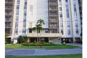 Dorset House, 2500 NE 135th St, North Miami, FL 33181, Sold 12/18/15