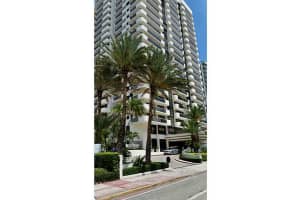 5757 Collins Ave # 305, Miami Beach, FL 33140, Sold 11/16/15