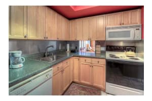 1450 Lincoln Rd, Miami Beach, FL 33139, Sold 04/15/16
