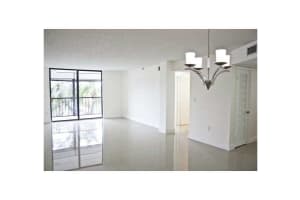 900 NE 195th St, Miami, FL 33179, Sold 08/12/16