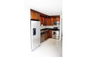 900 NE 195th St, Miami, FL 33179, Sold 08/12/16