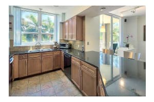 2000 N Bayshore Dr, Miami, FL 33137, Sold 10/05/15