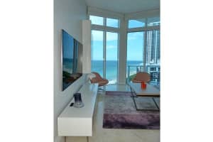 6515 Collins Ave, Miami, FL 33141, Sold 11/10/15