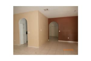 7674 NW 164th Terrace, Hialeah, FL 33015, Sold 10/09/15