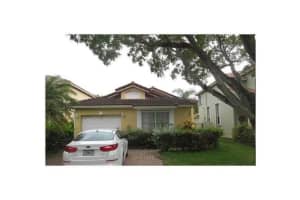 372 NW 107th Ave, Pembroke Pines, FL 33026, Sold 11/19/15