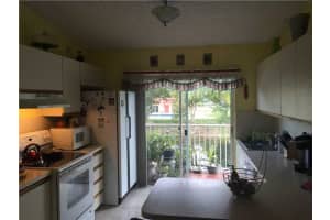 7110 NW 173rd Dr, Hialeah, FL 33015, Sold 01/12/16