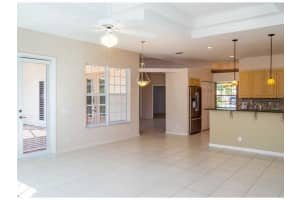 8916 NW 34th St, Hollywood, FL 33024, Sold 03/30/16