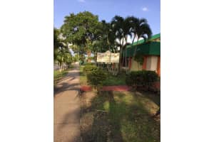 606 W 81st St, Hialeah, FL 33014, Sold 10/30/15