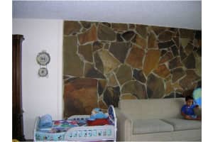 8411 NW 8th St, Miami, FL 33126, Sold 09/15/15