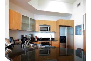 480 NE 30th St, Miami, FL 33137, Sold 01/20/16