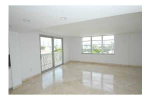 1020 Meridian Ave, Miami Beach, FL 33139, Sold 10/01/15
