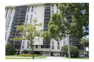 2500 NE 135th St C111, North Miami, FL 33181, Sold 11/04/15