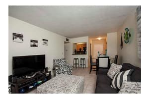 8251 NW 8th St, Miami, FL 33126, Sold 09/30/15