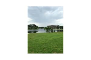5310 W Saxon Cir, Southwest Ranches, FL 33331, Sold 12/28/15