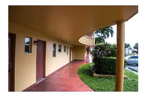 441 NE 195th St, Miami, FL 33179, Sold 12/08/15