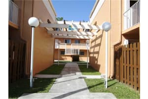 14911 SW 80th St, Miami, FL 33193, Sold 09/03/15
