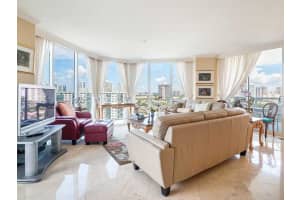 19333 Collins Ave, Sunny Isles Beach, FL 33160, Sold 11/04/16