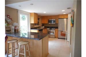 7021 SW 56th St, Miami, FL 33155, Sold 09/18/15