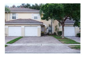 8984 NW 53rd St, Sunrise, FL 33351, Sold 09/30/15