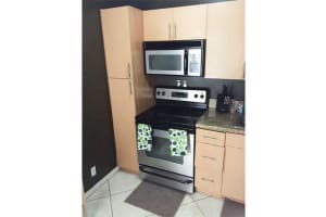 4019 N University Dr, Sunrise, FL 33351, Sold 12/10/15